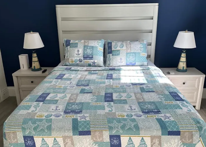 Cozy Studio In The Heart Of The Palm Beach Island - Free Valet Service