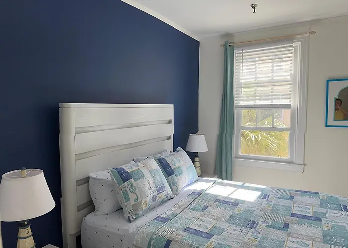 Cozy Studio In The Heart Of The Palm Beach Island - Free Valet Service