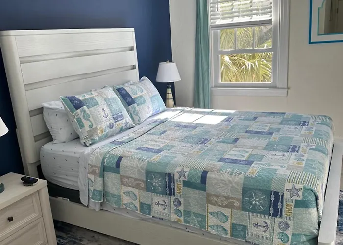 Cozy Studio In The Heart Of The Palm Beach Island - Free Valet Service