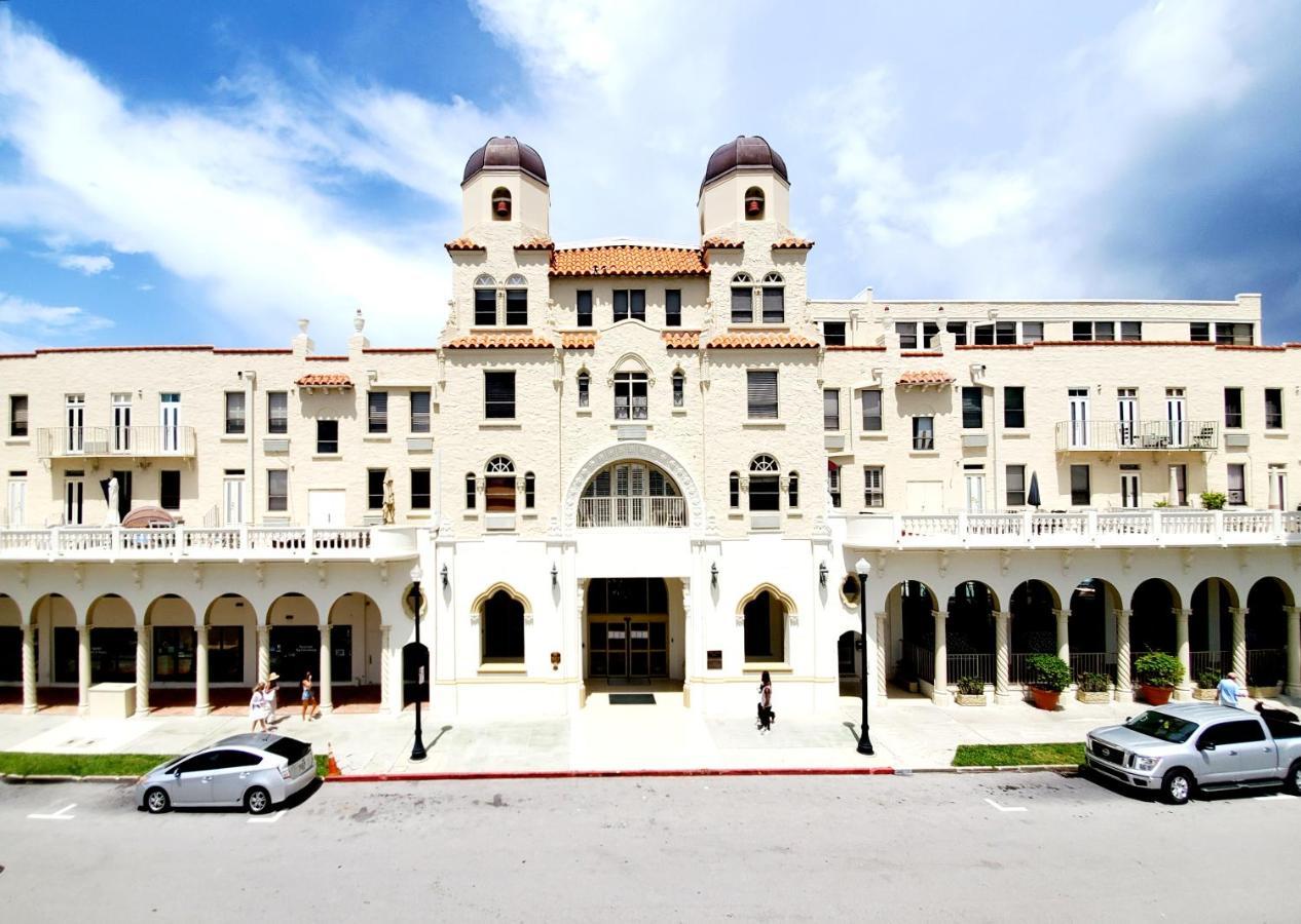 Cozy In The Heart Of The Palm Island - Free Valet Service Appartement Palm Beach