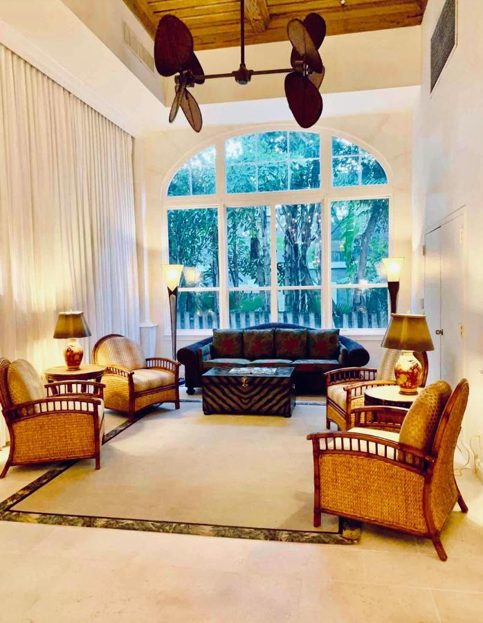 Appartement Cozy In The Heart Of The Palm Island - Free Valet Service *